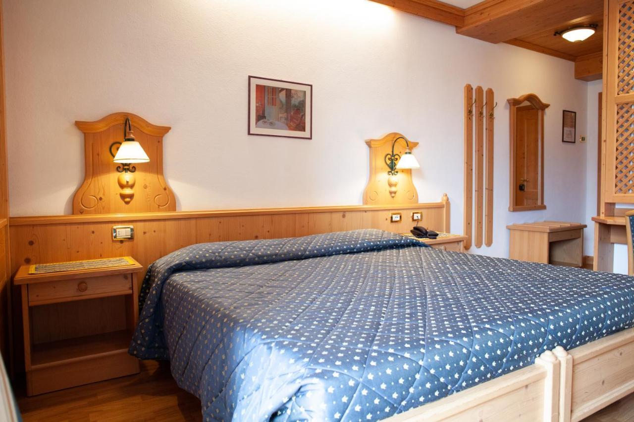 Hotel Posta Forni di Sopra Kültér fotó