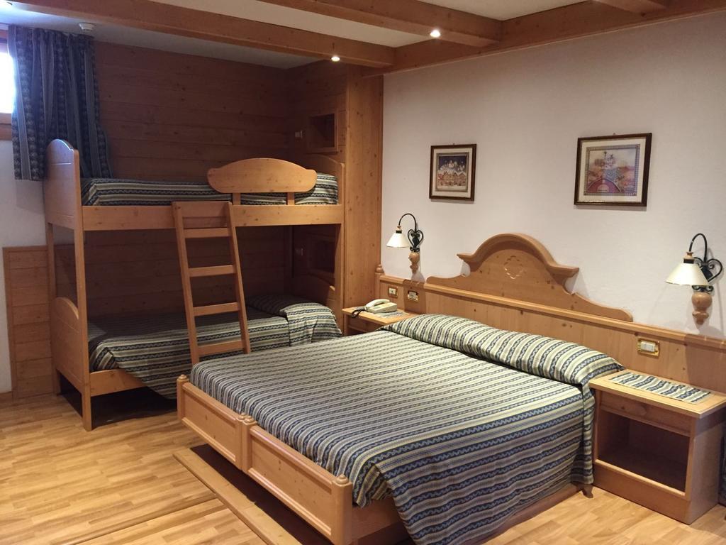 Hotel Posta Forni di Sopra Kültér fotó