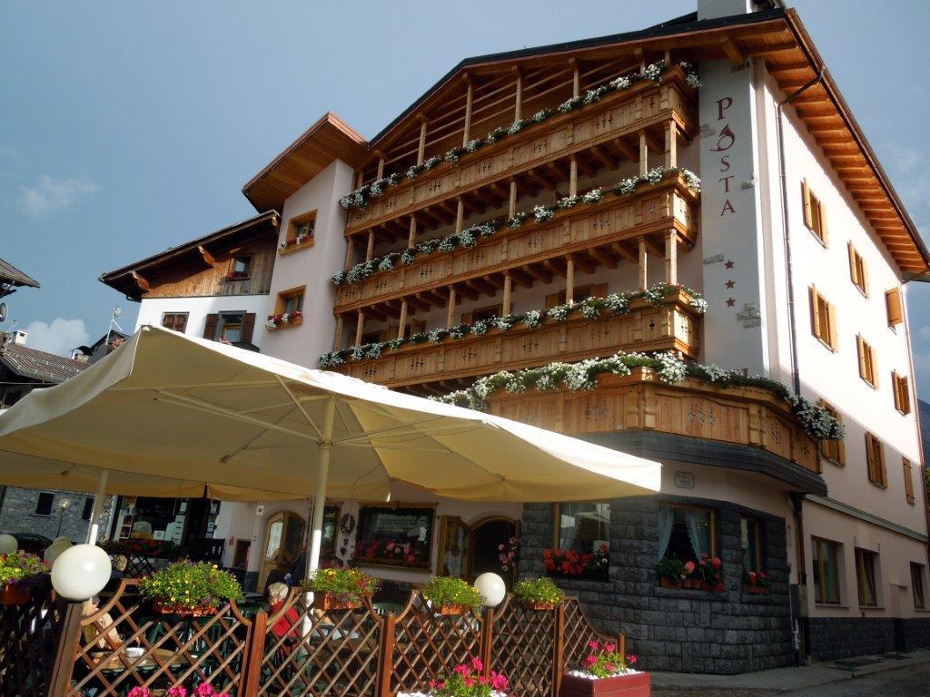 Hotel Posta Forni di Sopra Kültér fotó