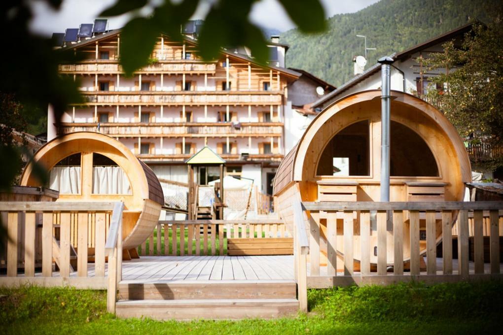 Hotel Posta Forni di Sopra Kültér fotó
